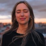 Elsie Hewitt Instagram - a new year around the 🌞🥱😌🤪🥴 hbd to me🥳♓️