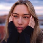 Elsie Hewitt Instagram - a new year around the 🌞🥱😌🤪🥴 hbd to me🥳♓️