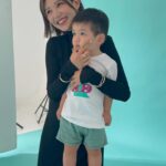 Elva Ni Chen-Xi Instagram - These behind the scenes moments are warm and precious ❤️ #happymothersday #behindthescenes #vefamily @tiffanyandco