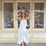 Elva Ni Chen-Xi Instagram - 是日進行秘密拍攝任務🎥 才半日disney整個人已經快散架了😅 但任務順利完成✌🏻 #晨曦工作室 #disneylandhongkong
