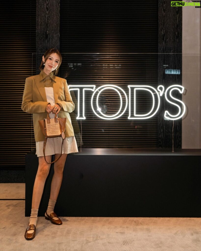 Elva Ni Chen-Xi Instagram - Had a delightful evening with good friends! @tods #tods #todshk