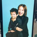 Elva Ni Chen-Xi Instagram - These behind the scenes moments are warm and precious ❤️ #happymothersday #behindthescenes #vefamily @tiffanyandco