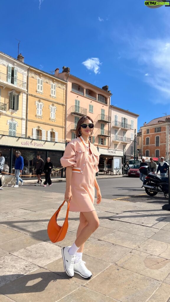Elva Ni Chen-Xi Instagram - After 16 hours of flight and a 2-hour drive, I finally arrived at this beautiful seaside city, Saint-Tropez in France! ⛱️ Can’t wait to start our journey with @longchamp family! @Longchamp #LongchampStTropez #LongchampSS24 #LongchampHK