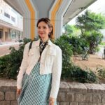 Elva Ni Chen-Xi Instagram - 是日收工🎥 週日開工最大的好處就是不塞車😂 #elvaootd @viutv #一車女人 makeup @janicelamua hair @easfu