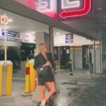 Emilia Attías Instagram - Refugiada de la lluvia @legionextranjera 🖤