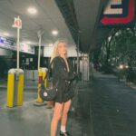 Emilia Attías Instagram - Refugiada de la lluvia @legionextranjera 🖤