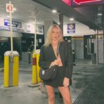 Emilia Attías Instagram - Refugiada de la lluvia @legionextranjera 🖤