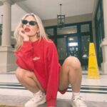 Emilia Attías Instagram - Cuando sos comfy pero tu chic se mete en el medio 🔴 @thecool_peach