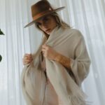 Emilia Attías Instagram - Polo V @veridis__ S @sathiri_hats J @becrude C @amulett.ba B @jrbootsandshoes P @manosandinasoficial Estilismo @corinefonrouge 🤍 Ph @daianarosembergph