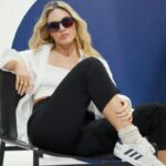Emilia Attías Instagram - Summer time versión @cimaeyewear 💛