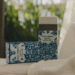 Emilia Attías Instagram - Light Blue #DGSummerVibes edición limitada! Dale la bienvenida al verano. Bergamota calabresa, durazno y madera de cedro revestidas con un increíble estampado de mayólica. Un aroma fresco y embriagante para que se revele en tu piel. @dolcegabbana_beauty #dgbeauty #dolcegabbana #dglightblue
