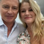 Emilie de Ravin Instagram - Happy (slightly belated!😬) Birthday my dear friend Bobby! Hope it was a great one 🫶🏼 Love ya mate ✨✨✨ #robertcarlyle #rumbelle 😉