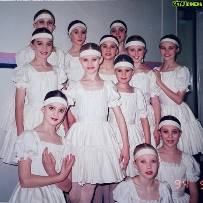 Emilie de Ravin Instagram - Major flashback pic (thanks for digging it up @amber_e_scott !!) backstage at The State Theatre in Melbourne during a performance of #GraemeMurphysTheNutcracker ❤️ oh what fun us little girls had, & felt oh so lucky to be a part of this special ballet 🥰 #1994