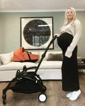 Emilie de Ravin Instagram - New pram for Bebe-to-be ! 
I had a yoyo for both my older kids & it was by far my fav go to pram for everyday use & travel. It’s super small & lightweight, folds/unfolds in like 5 seconds, & super chic! (Loving this ‘Ginger’ colour pack, & there’s tons more to choose from)
This is with the bassinet obvi, but just pop that off when buba is 6mths old & pop on the seat (which folds with the base!) & you’re set 😍.

#lifesaysgo #yoyobabyzen #gifted
@babyzen_au 

Outfit: @bumpsuit ❤️