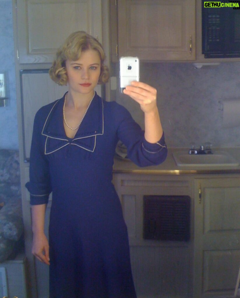 Emilie de Ravin Instagram - Found some old #bts selfies I took in my trailer while filming a little role in #PublicEnemies in 2008 (?)😍. Such great period costumes (and hair & makeup!). I love love LOVE being able to wear outfits, hair styles & make up from different time periods 🫶🏼✨🫶🏼