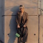 Emily Alyn Lind Instagram - a taste of spring on the tip of my tongue @sandroparis #sandroreality #myreality #ad 🌱