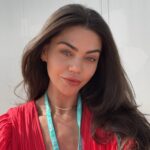 Emily Canham Instagram - AD Saudi Arabian Grand Prix 🏎️💨 spend race day with me! F1 vlog 💘 #SaudiArabianGP #travelvlog #f1