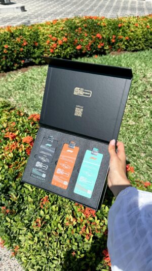 Emily Canham Instagram - it’s time for the Saudi Arabian Grand Prix.. unbox my Paddock Club tickets with me 🏎️💨🫣🫶🏼 

#PaddockClub #SaudiArabianGP #F1 AD