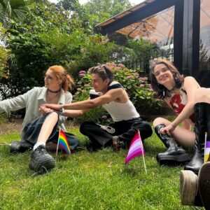 Emily Carey Instagram - young, hot & QUEER 😛