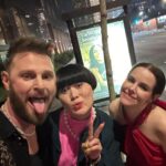 Emily Hampshire Instagram - Emmys and friends💃🏻