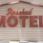 Emily Hampshire Instagram - There’s no place like home 🌹❤️ ‌ ‌ ‌ ‌ #schittscreek #rosebuddmotel #cbc