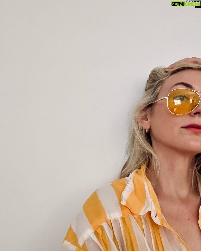 Emily Kinney Instagram - Looking out the right sunglasses can really brighten things up you know. 😝🕶️ #ootd Hey did you guy get your tix to my show on Friday? ☀️