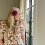 Emily Kinney Instagram - The vibes will be fun and sweet for spring but in an emo way. 😎😝Get your tix to this online show with VEEPs at the link in my bio. 🌸🌺🌼