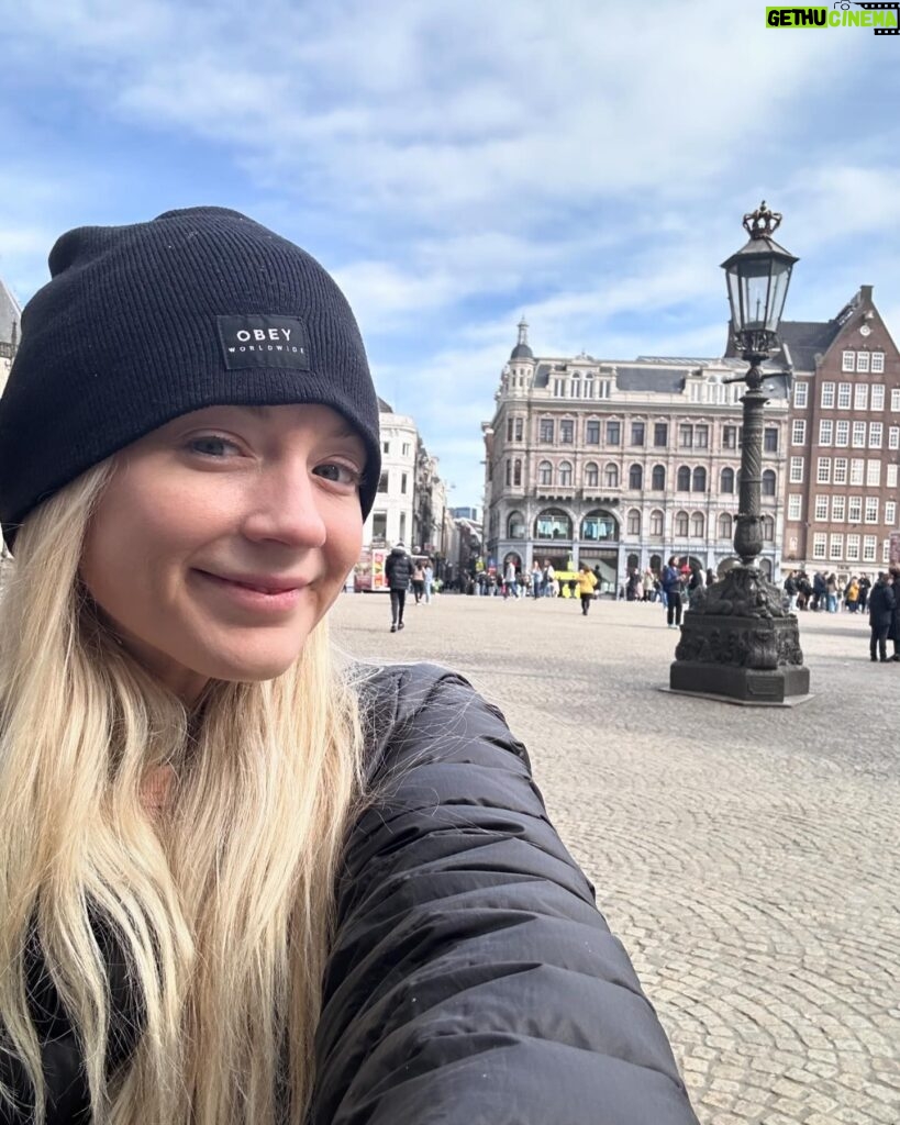 Emily Kinney Instagram - The selfies and coffees of Amsterdam. ☕️😬