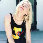 Emily Kinney Instagram - @jaminthevan gave me this free tank top 😝 Have you guys bought your tix to VEEPS show yet??