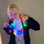 Emily Kinney Instagram - Happy holidays!! What a special year this has been!! So thankful for all of you and for your support of SWIMTEAM!! Buy anything from my merch store from now until the end of the year, and get a holiday card from ME!! Happy Black Friday shopping! Link to my store in stories and bio. 🤗🤶💫