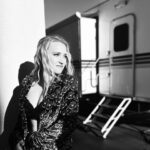 Emily Osment Instagram - Yesterday for the @jenniferhudsonshow !! Hair by @vernonfrancois makeup by @sarahuslan fit by @mixed_bynasrin and @larroude ! 💙🖤 And check out an all new Yüng Sheldy tonight on CBS ! DUH