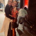 Emily Osment Instagram - Swipe to see @tiotheband tearing up the Viper Room last night. Thanks for letting me scream with you guys!! 🧡🪐☄️🛸👽🚀 check these cats out on spotify. they rule