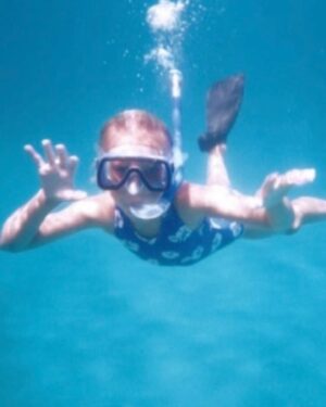 Emily Osment Instagram - HAPPY WORLD WATER DAY (one day late) from your favorite little pisces water baby. I am never happier than when I am surrounded by blue. Get outside and get weird about it! #worldwaterday