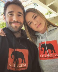 Emily VanCamp Instagram - Loving our Chengeta Wildlife hoodies! @chengetawildlife is such a wonderful organization dedicated to training anti-poaching units in Africa. You can get your own hoodie and support this amazing cause if you go to @chengetawildlife and press on the link in their bio 🙌🏼