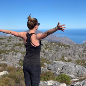 Emily VanCamp Instagram - Climbed to the top of table mountain this weekend 🙌🏼 It was incredible to see people zooming up and down it like it was their daily ritual.. I happen to have an almost paralyzing fear of heights so when the option to turn right and head up on the gondola presented itself the obvious choice for me was to push through the fear and turn left. The next 3  hours were a huge test mentally and physically but worth every second. Mind over matter, one step at a time. Moral of the story, don’t let fear dictate your choices or prevent you from experiencing all that life has to offer. Cheers to facing fears 🥂Such a beautiful day🙏🏻
