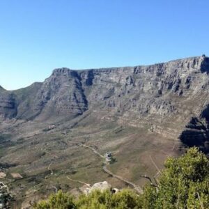 Emily VanCamp Instagram - Climbed to the top of table mountain this weekend 🙌🏼 It was incredible to see people zooming up and down it like it was their daily ritual.. I happen to have an almost paralyzing fear of heights so when the option to turn right and head up on the gondola presented itself the obvious choice for me was to push through the fear and turn left. The next 3  hours were a huge test mentally and physically but worth every second. Mind over matter, one step at a time. Moral of the story, don’t let fear dictate your choices or prevent you from experiencing all that life has to offer. Cheers to facing fears 🥂Such a beautiful day🙏🏻