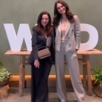 Emma Heming Instagram - Over @maketimewellness we are on a mission to get the world thinking seriously about women’s brain health. My co-founder @helenchristoni and I had the privilege to present our brand at the @wwd L.A. Lab Summit to a room filled with inspiring beauty executives and founders. And we loved asking them, “when was the last time someone spoke to you about your brain.” We are so excited to have these prestigious industry leaders “Join the Make time Movement!” 🧠💞 Thank you @jennybefine, @michael_atmore and the WWD team for having us. #maketimewellness #wwd #brainbodybeauty #brainhealth