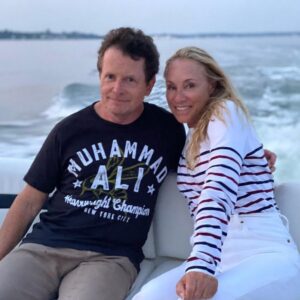 Emma Heming Instagram - “Still” was an inspirational documentary. It was nostalgic, informative and incredibly touching. It gives a glimpse of Micheal’s world—and his family’s—living with Parkinson’s and the truth about this disease. It was heartening to see what the human spirit is all about when you are tested. Thank you to @realmikejfox and @tracy.pollan for allowing us in and educating us and for all you do within this space. You don’t have to but it’s crystal clear it’s being done for the greater good which is so very admirable and inspiring. 

Parkinson’s disease effects nearly one million people in the US and more than 10 million worldwide. It’s the second-most common neurodegenerative disease after Alzheimer’s disease. 

The Michael J. Fox Foundation was created to eliminate Parkinson’s disease within our lifetime. To date it has raised more than 1 billion to fund research programs. This year through the foundations PPMI study, they helped discover a biological test that can detect Parkinson’s. Head to my link in bio where you can read more about this major research breakthrough. 

@michaeljfoxorg