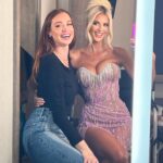 Emma Hernan Instagram - Behind the scenes from the reunion airing TONIGHT!!! 🎥 🫖🍿🤗❤️💃🏼🤗😉