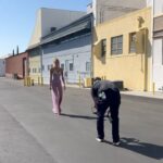 Emma Hernan Instagram - Behind the scenes from the reunion airing TONIGHT!!! 🎥 🫖🍿🤗❤️💃🏼🤗😉