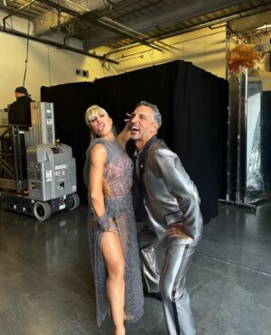 Emma Slater Instagram - To the best partner I could have asked for. @mumansky18 what a journey we have had! How much fun was that!!!!!!! Wow I’m so proud of you and I’m proud of what we achieved. I loved every minute of dancing with you, and teaching you, our rehearsals would go so fast. You’re such an incredible learner!! Your improvement on the show is a testament to how hard you worked during our rehearsals. I loved secretly watching you practice by yourself when you thought no one is watching, you even got better at dancing without me!! Hahaha nothing made me prouder than watching you get really excited about your pointed feet 😆☺️

Thank you @mumansky18 for all that you’ve done for me, for being the greatest friend, for all the amazing conversations we had, for making me feel like I knew you after three days!! You show me such kindness, warmth and genuine care. Thank you for being there for me. I’m very blessed to have met you and to now call you one of my greatest friends. You are an amazing person truly. Ahhhhh I’m just so happy we got to have our season!!!Cant wait to dance again with you @mumansky18! I hope you are so proud of yourself partner 💪🏻🙌🏻🙌🏻🙌🏻🙌🏻🙌🏻🙌🏻🕺🏾💃🏼💛

Congratulations to ALL THE COUPLES left in the competition!!!!!!! So freaking proud of you all and you know I’ll be the loudest voice in the room cheering for you guys next week!!!! So happy for my friends 💜🩷