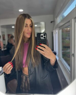Emma Slater Instagram - Time for a change ✂️🙏🏻 we called this one ‘Mocha Brûlée’ 

Thank you @kennedy_vandyke you hair goddess ❤️🙌🏻 #brunette