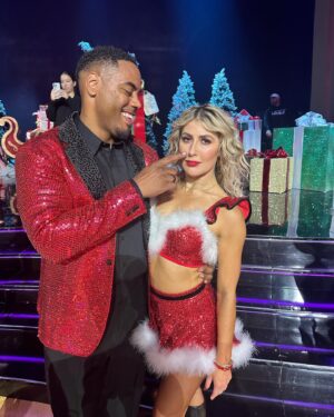 Emma Slater Instagram - SURPRISE!!! The best Holiday gift 🥹🙏🏻 I got to dance with my champion again tonight 🙌🏻 grateful for this lifetime bond even if he loves to wind me up 😂 @rashadjennings #shadsquad #forlife