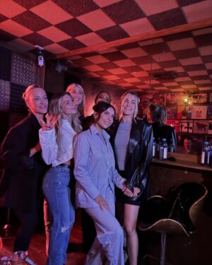 Emma Slater Instagram - Celebrating @jennajohnson last night. Was such a good night, my voice is gone from too much Karaoke!! 🎤 How lucky am I to have these people in my life. Happy 30th birthday Jenski, I bloody love you 🥰