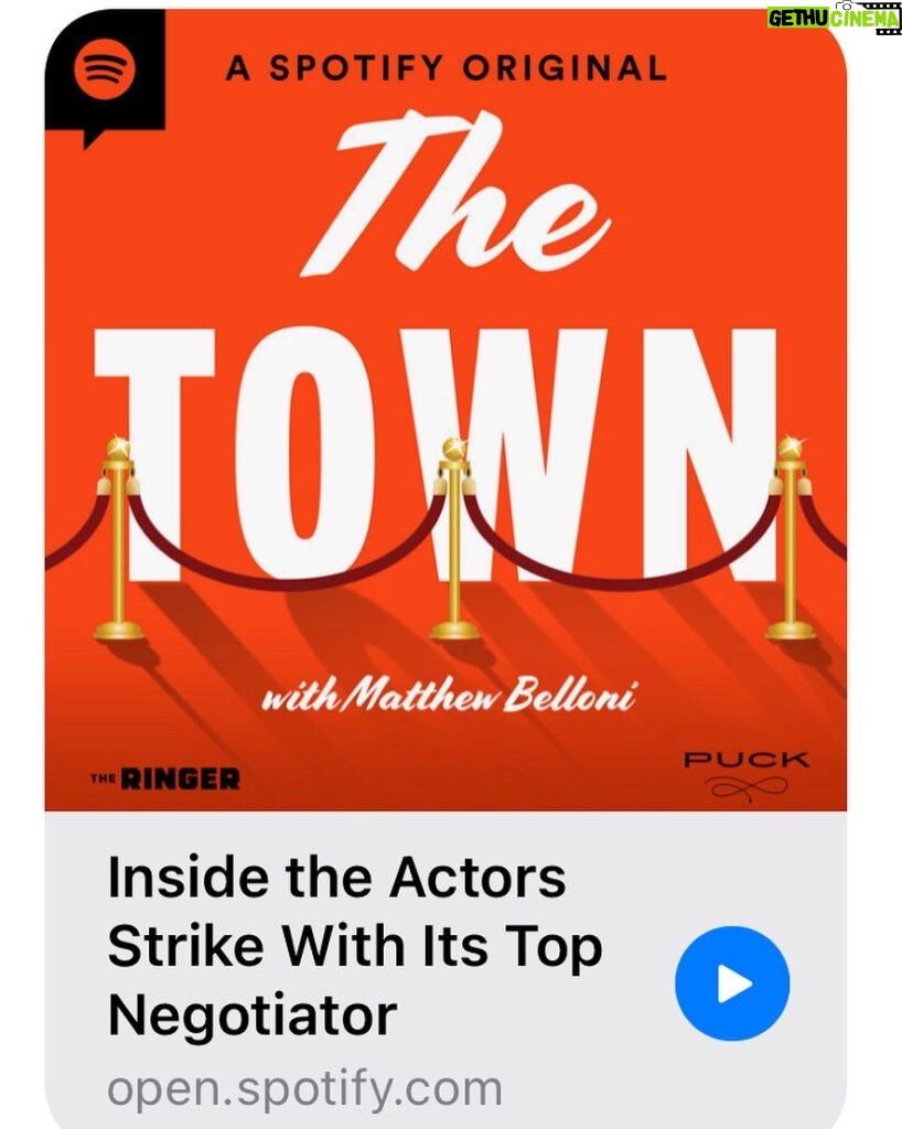Emmanuelle Chriqui Instagram - For those seeking clarity and wanting to truly understand why we are on strike take a listen to this very insightful podcast with one of @sagaftra top negotiators #duncancrabtreeireland #sagstrong #stayinformed 💪🏽💪🏽💪🏽 Link in my bio and Thank you @jfilardi for bringing this to my attention 🙏🏽