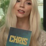 Emy LTR Instagram - Cette semaine n’a aucun sens… 😍 Un jour, tu regardes Mad Max en pilou pilou dans ton canapé et le lendemain tu te retrouves au Festival de Cannes pour rencontrer @anyataylorjoy et @chrishemsworth 🤯 On discute du tournage de leur nouveau film « Furiosa », réalisé par George Miller et disponible au cinéma le 22 mai ! Merci @warnerbrosfr pour ce merveilleux moment, c’était fou ❤️ #cannes2024