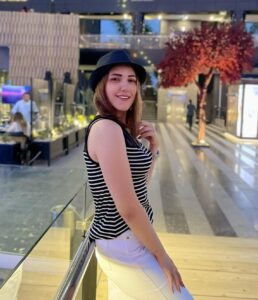 Emy Talaat Zakaria Instagram - Love yourself so that you deserve to be loved🤍 #emytalaatzakaria #ايمى_طلعت_زكريا