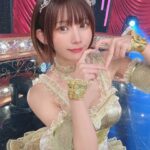 Enako Instagram - PPE41、再始動です👑✨ 新曲『GOLD SCRAMBLE』のMVが本日から公開されました📺 ゴールデンな私たちを見てGW楽しんでね🤗