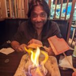 Enrique Arce Instagram - Happy marshmallow birthday to me!!! Una vuelta mas al sol Tantas experiencias Increíbles vividas hasta el momento , aunque la mas importante de todas, aún está por llegar! Gracias a todos los que hoy, de una u otra Manera, os habéis acordado hoy un poquito de mí Un beso muy grande a todos desde Londres...