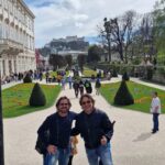 Enrique Arce Instagram - Disfrutando de las vacaciones de Semana Santa con mi compadre, @willy_roig en el impresionante Tirol austriaco, esquiando en #steinplatte y recorriendo las calles de Salzburgo el último día . (nunca llegamos a ver a Heidi, )